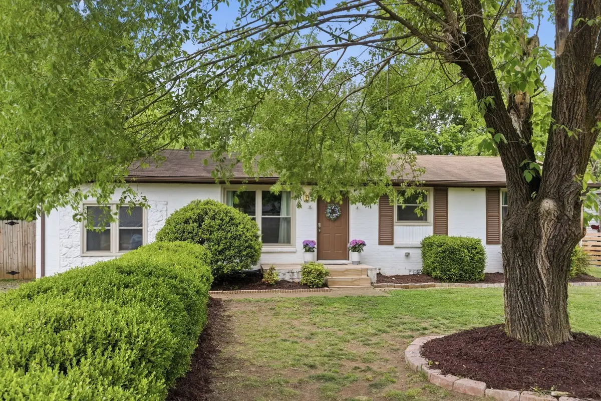 3213 Sennadale Ln, Nashville, TN 37207 - #1