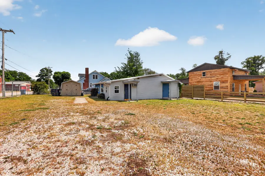 201 S Main St, Mount Pleasant, TN 38474 - #3