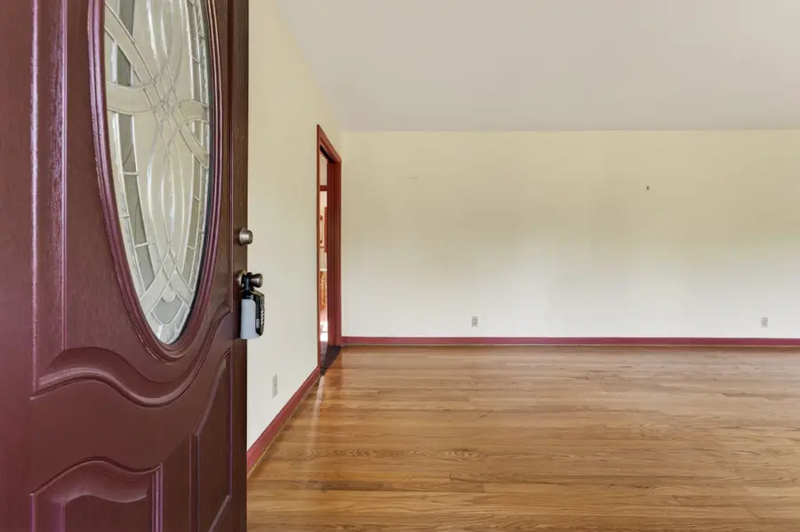 410 Sherwood Dr, Clarksville, TN 37043 - #3