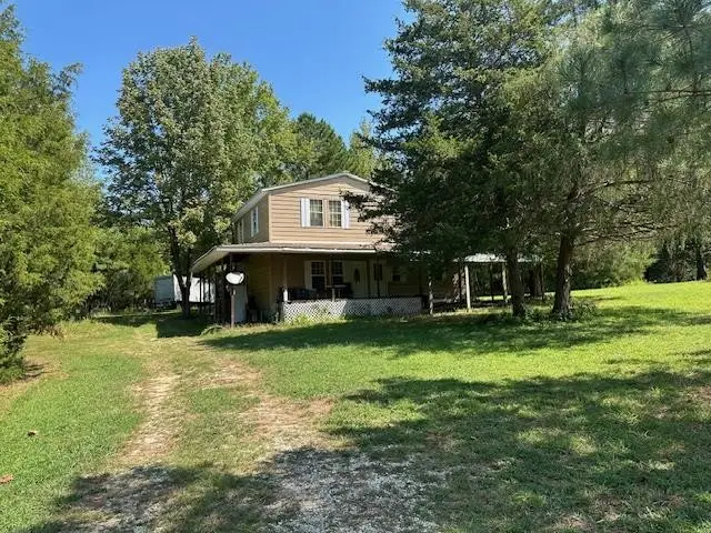 540 Rolling Oak Dr, Big Sandy, TN 38221 - #3