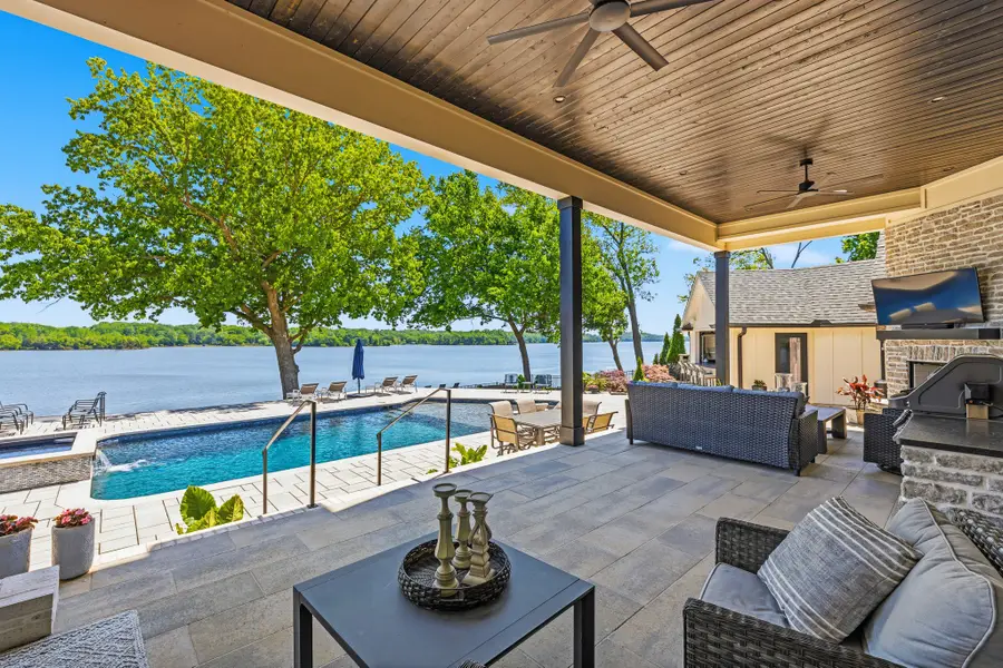 107 Bluegrass Pt, Hendersonville, TN 37075 - #2