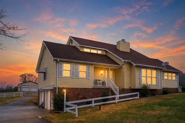 1041 Sandy Valley Rd, Hendersonville, TN 37075