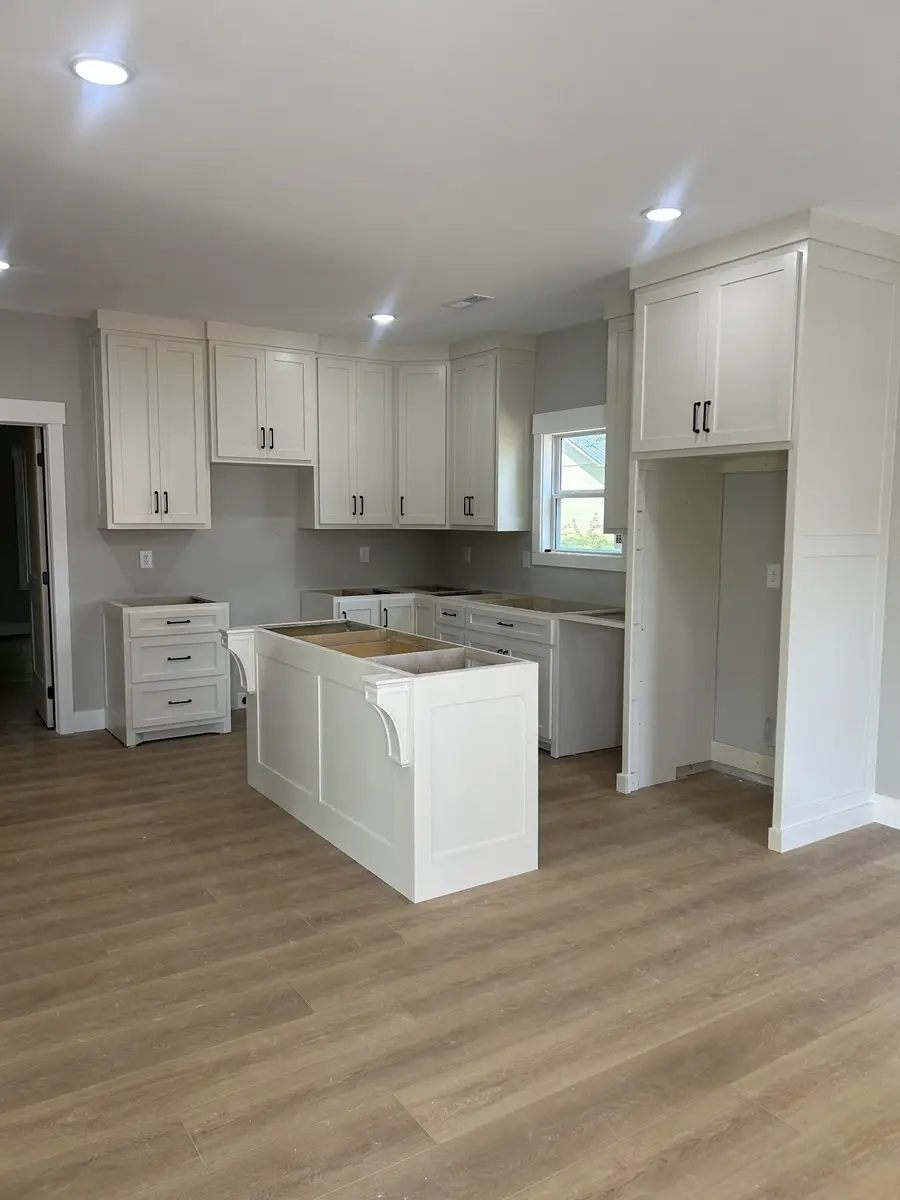 310 May St, Lawrenceburg, TN 38464 - #2