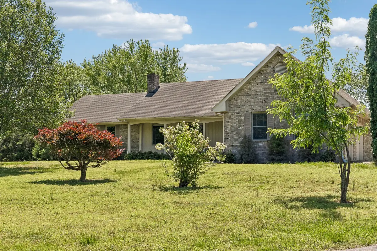 1690 Lawrence Ln, Springfield, TN 37172 - #1