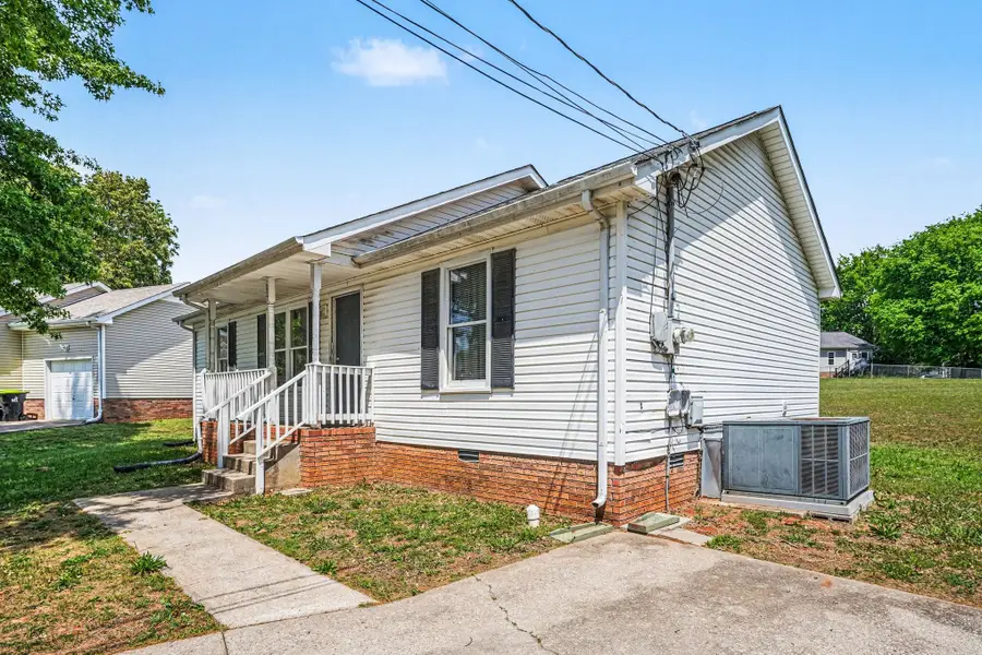 1057 Princeton Ct, Clarksville, TN 37042 - #3