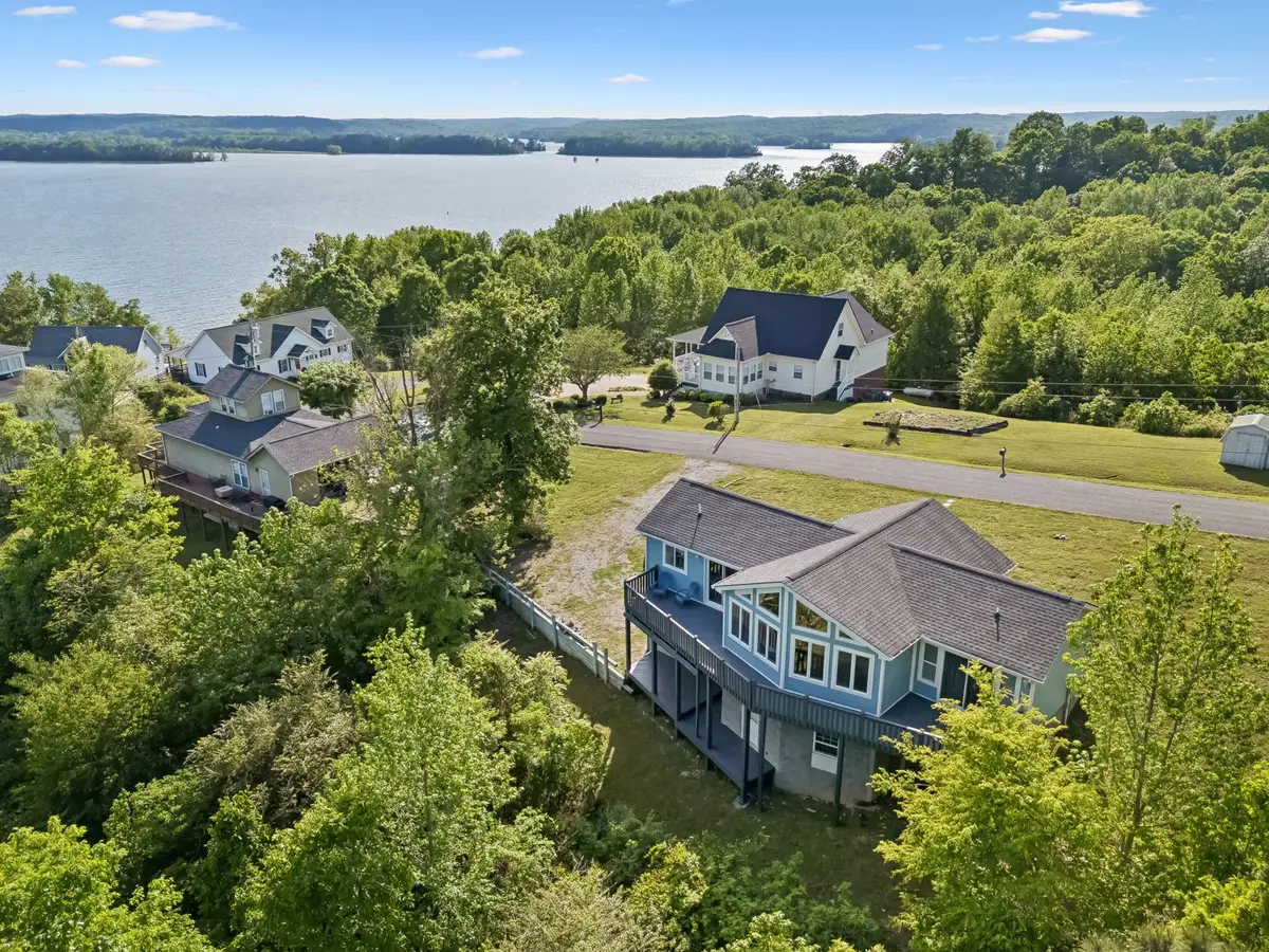 465 Turtle Point Ln, Waverly, TN 37185 - #1