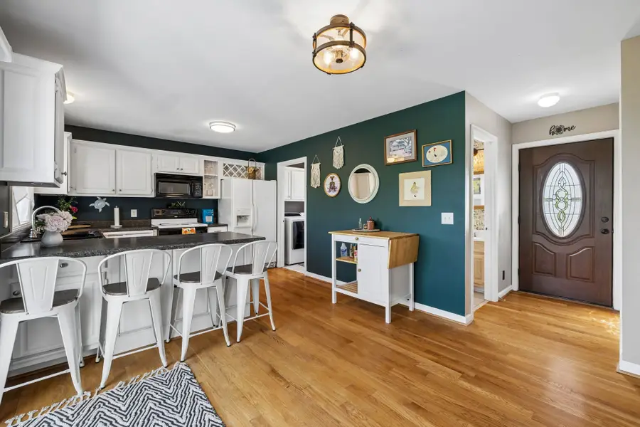 465 Turtle Point Ln, Waverly, TN 37185 - #2