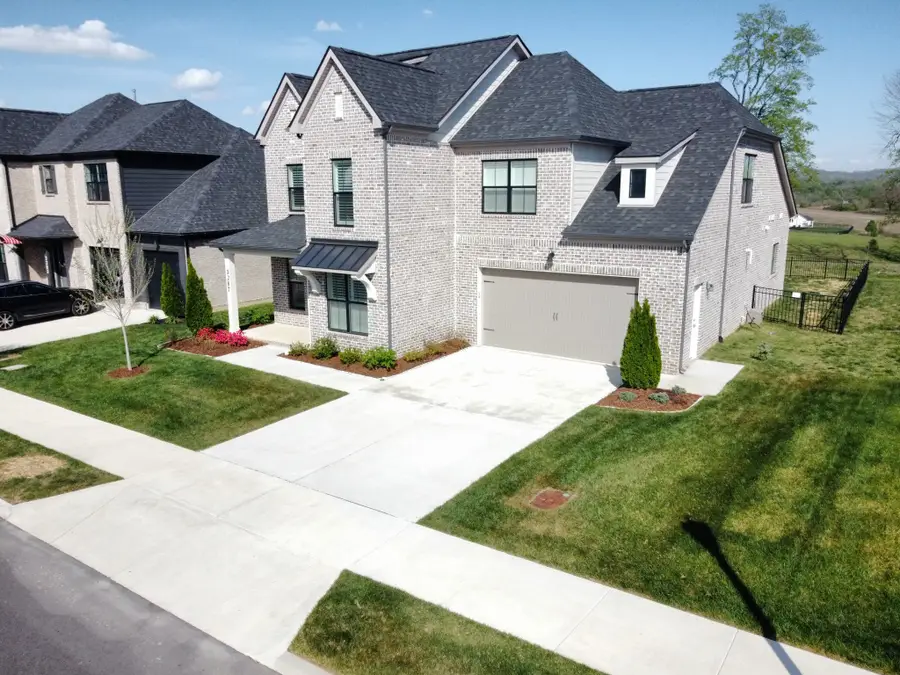 3287 Sassafras Ln, Thompsons Station, TN 37179 - #2