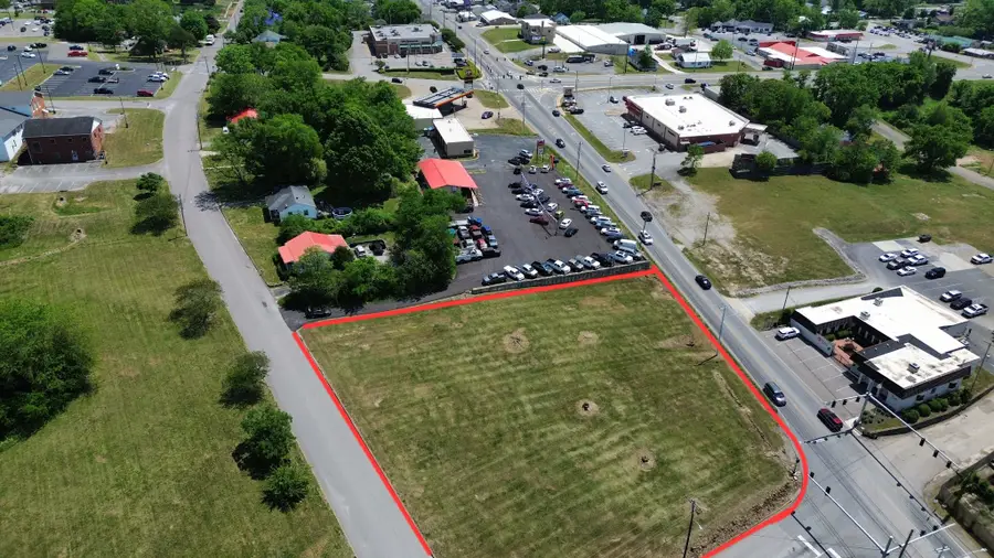 752 W College St, Pulaski, TN 38478 - #3