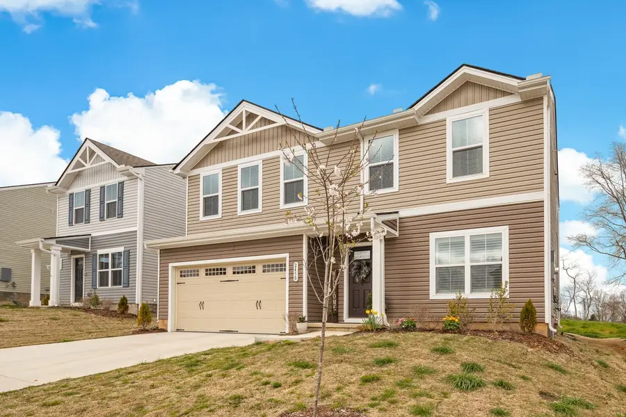 2450 Brokeshire Dr, White House, TN 37188 - #2