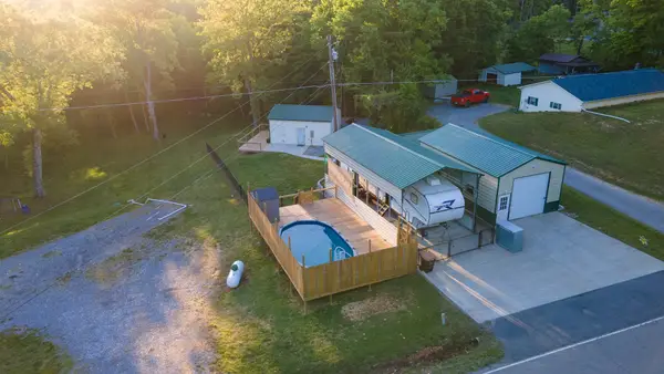 601 Pumpkin Ridge Rd, Dover, TN 37058