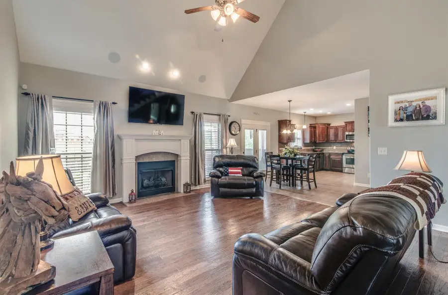 309 Retriever Ct, Clarksville, TN 37043 - #3