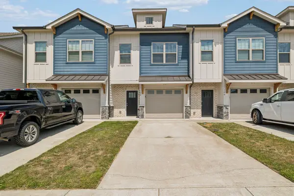 108 Hartsville Ct, Lebanon, TN 37087