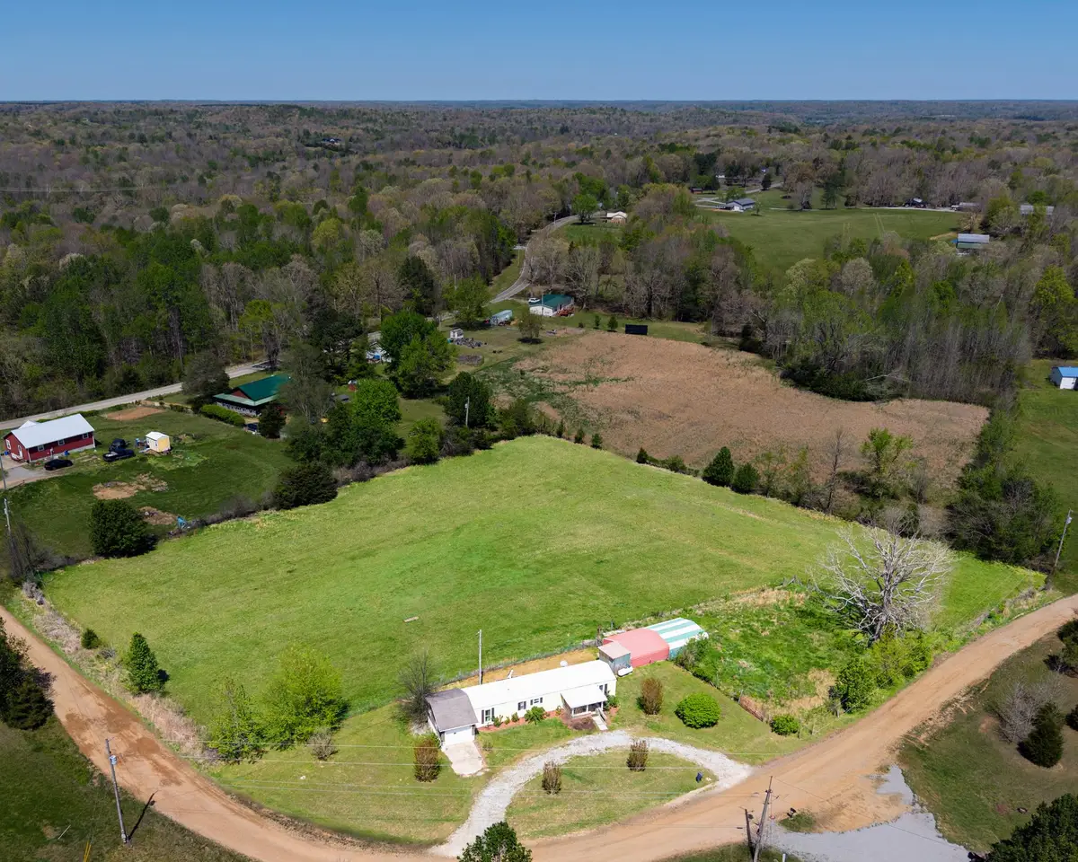 123 E Richview Rd, Cumberland City, TN 37050 - #1