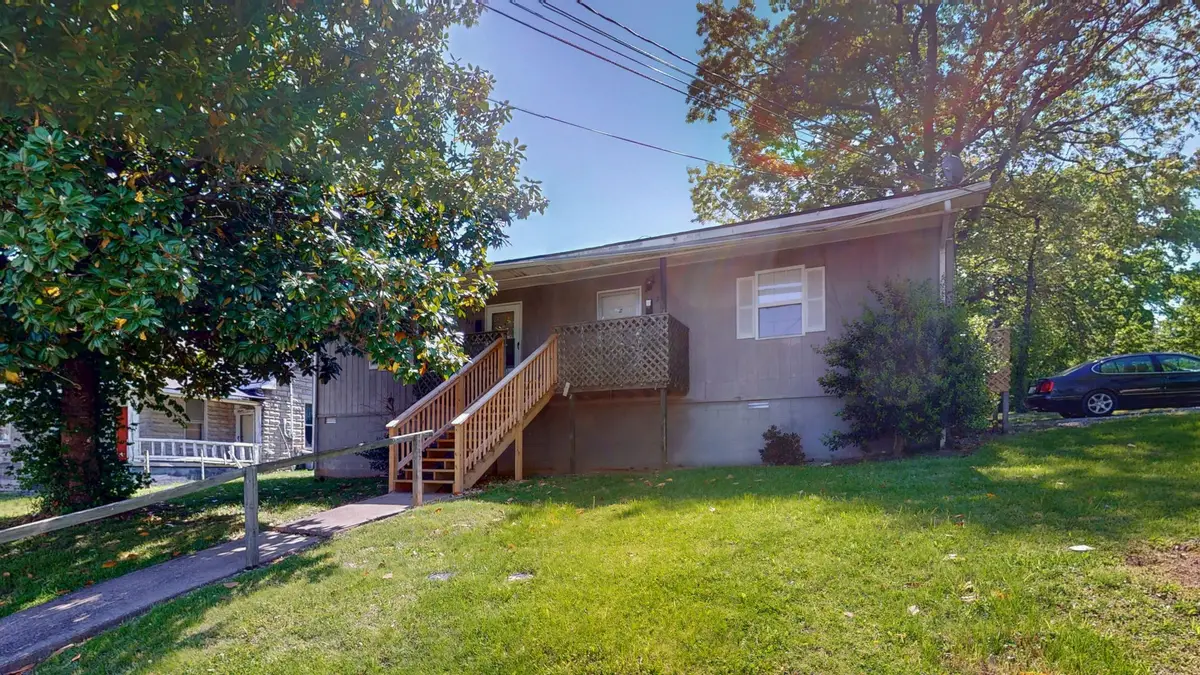 314 Thompson St, Hopkinsville, KY 42240 - #1