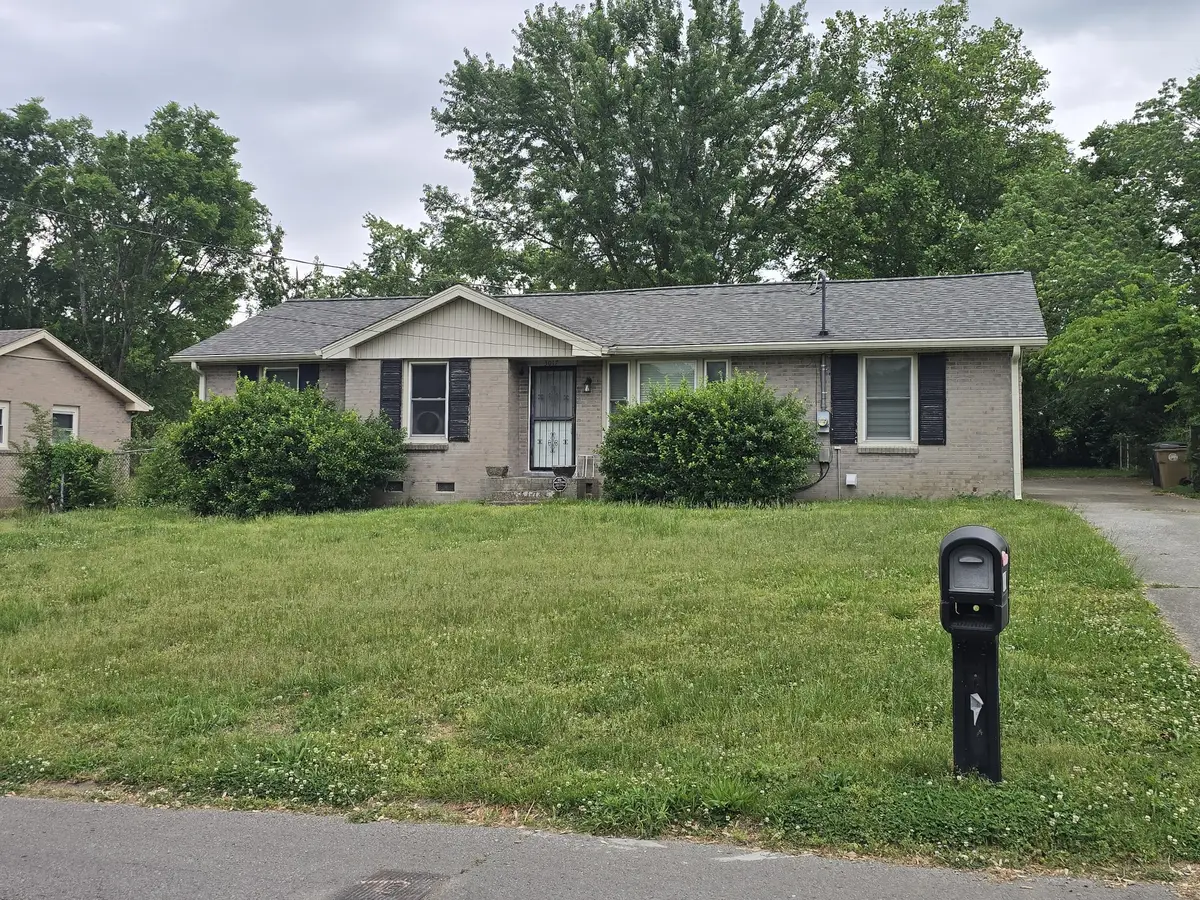 3017 Buenaview Blvd, Nashville, TN 37218 - #1