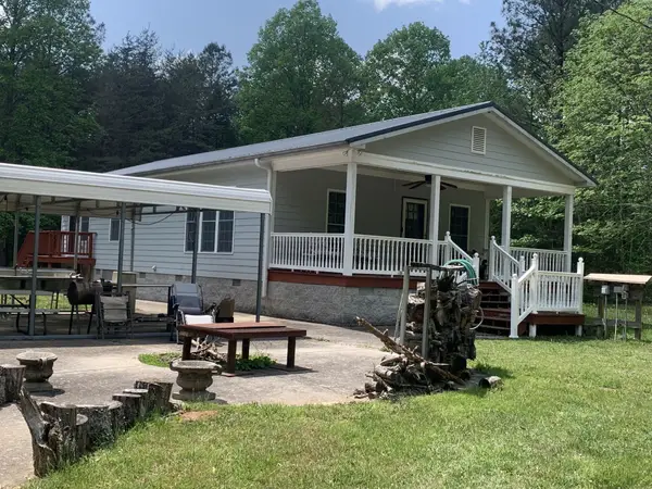 210 Double Check Ln, Belvidere, TN 37306