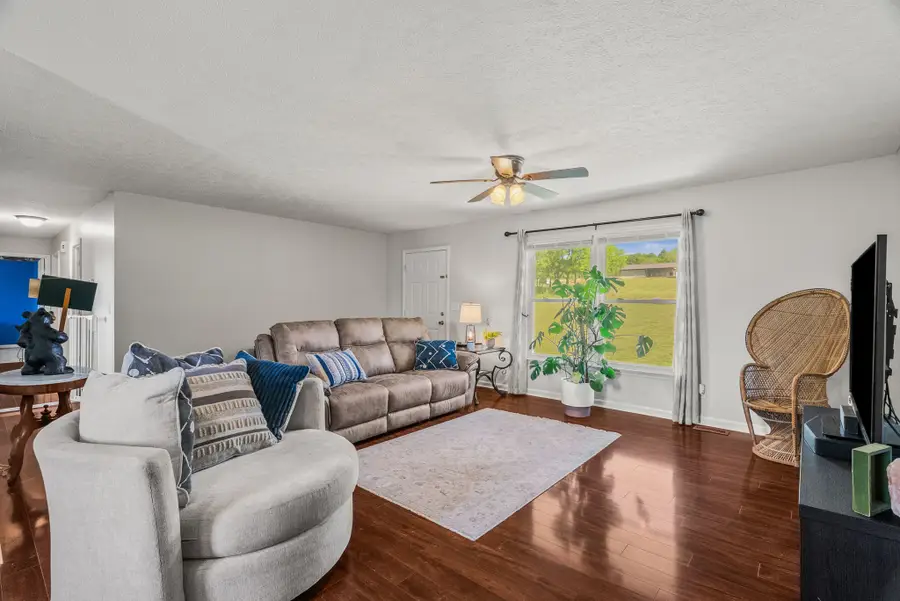 3922 Armstrong Rd, Springfield, TN 37172 - #3