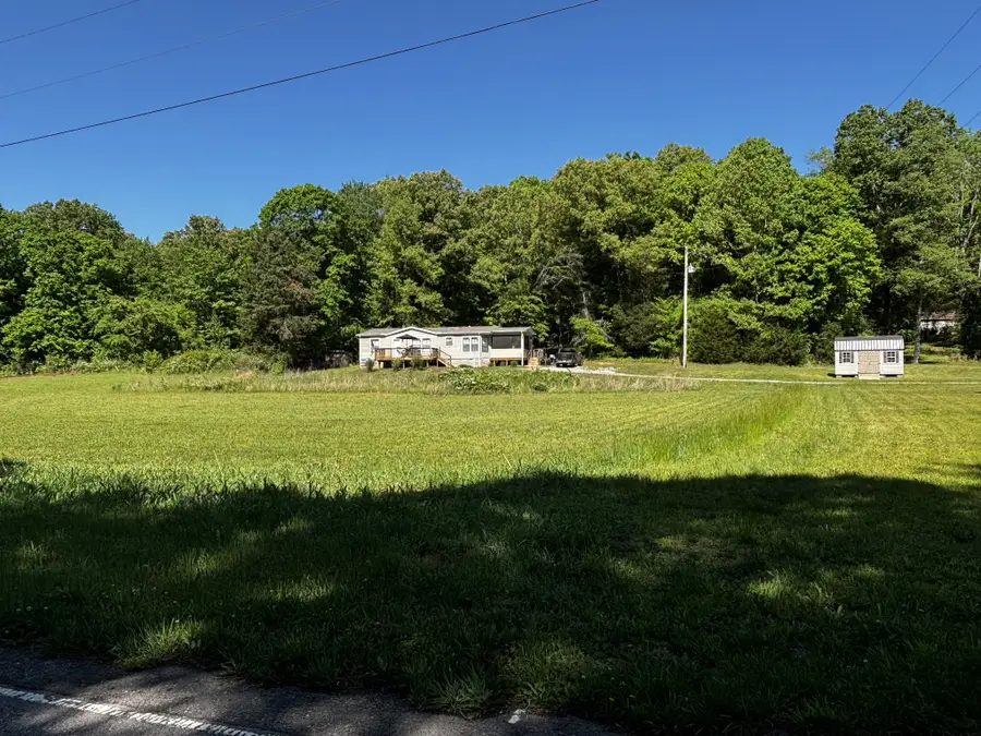 3688 Moore Hollow Rd, Woodlawn, TN 37191 - #2