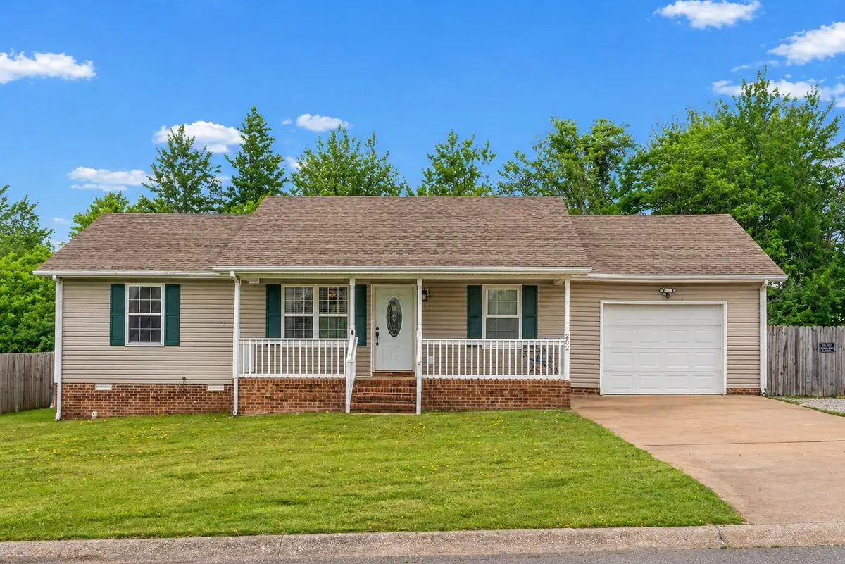 202 Ruf Dr, Oak Grove, KY 42262 - #1