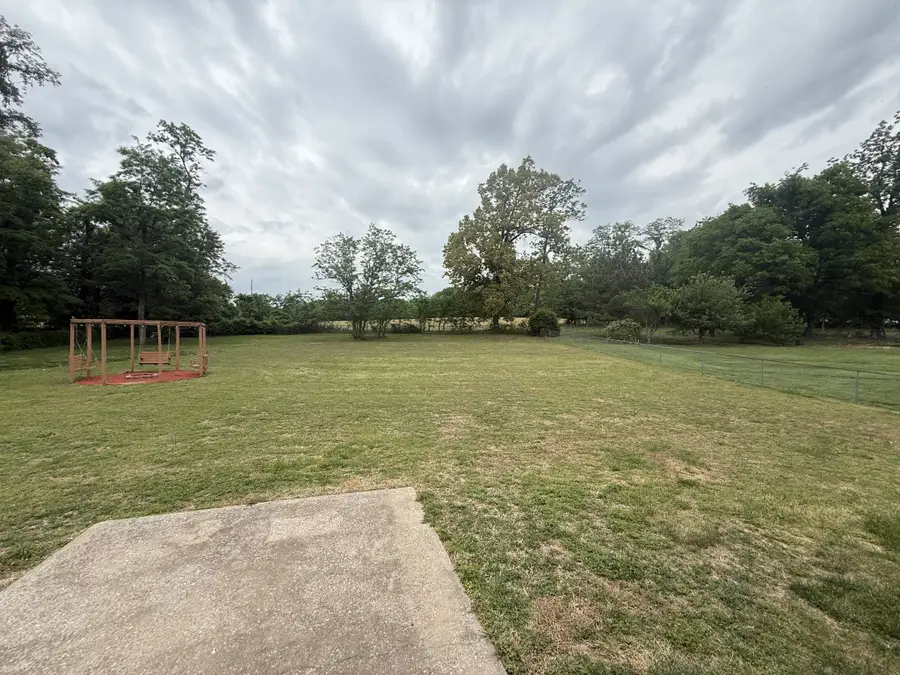 3436 Melrose Dr, Clarksville, TN 37042 - #2