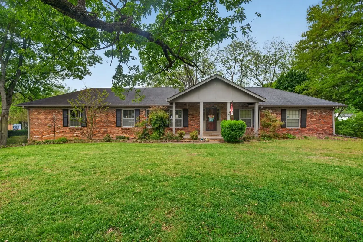 801 Davis Dr, Brentwood, TN 37027 - #1