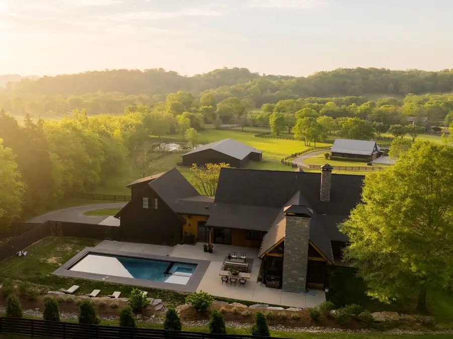 3636 Bear Creek Rd, Thompsons Station, TN 37179 - #2