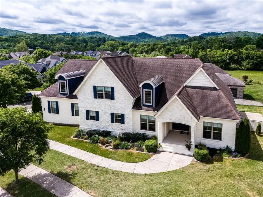5109 Falling Water Rd, Nolensville, TN 37135 - #2