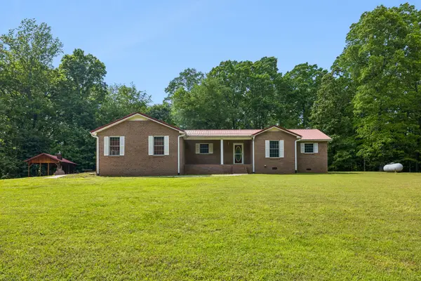 426 Schwartz Ln, Estill Springs, TN 37330