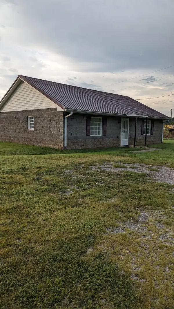 1102 Highway 79, Dover, TN 37058