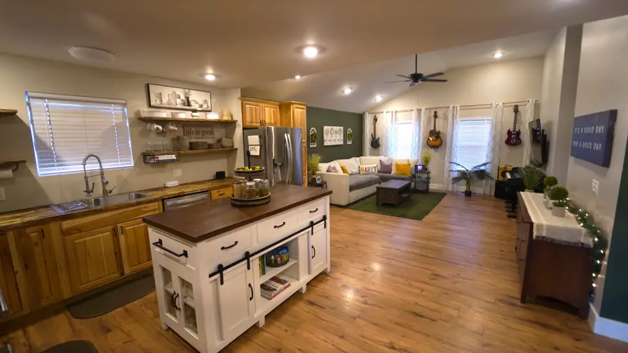 806 Calista Rd, White House, TN 37188 - #3