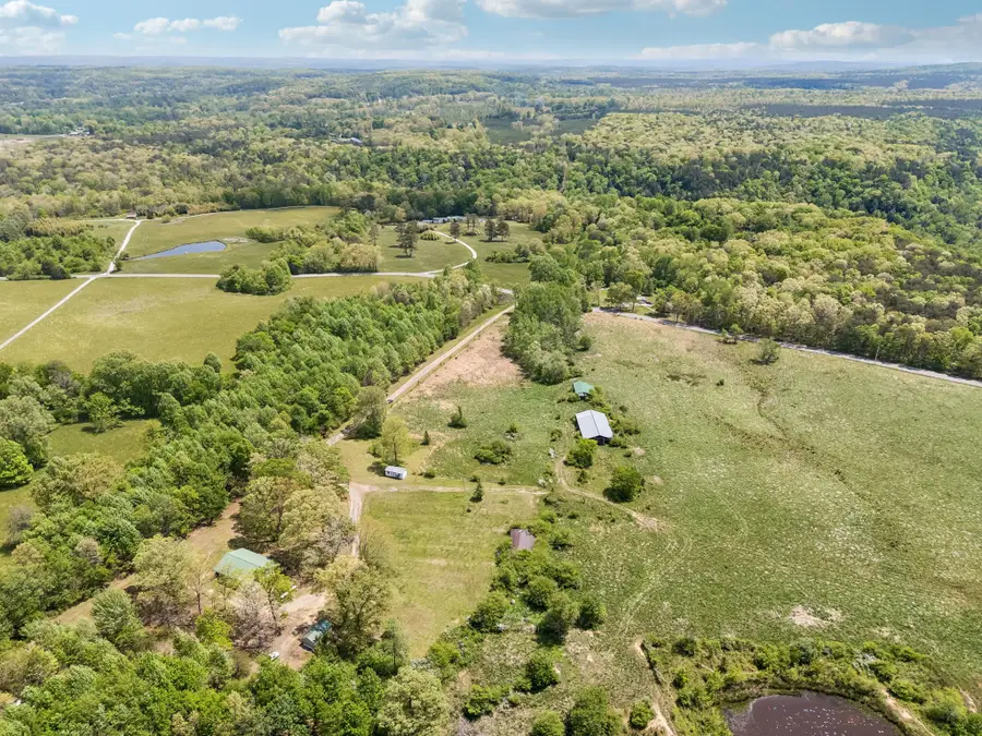 2137 Pigeon Springs Rd, Tracy City, TN 37387 - #2