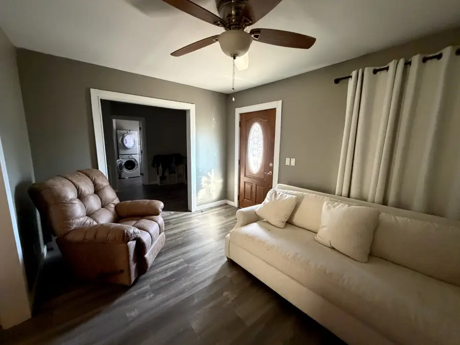 303 W Stewart Ave, Monterey, TN 38574 - #2