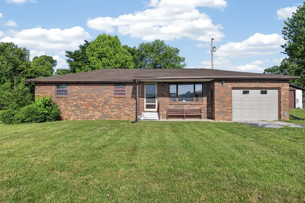 1018 New Hope Rd, Hilham, TN 38568 - #1