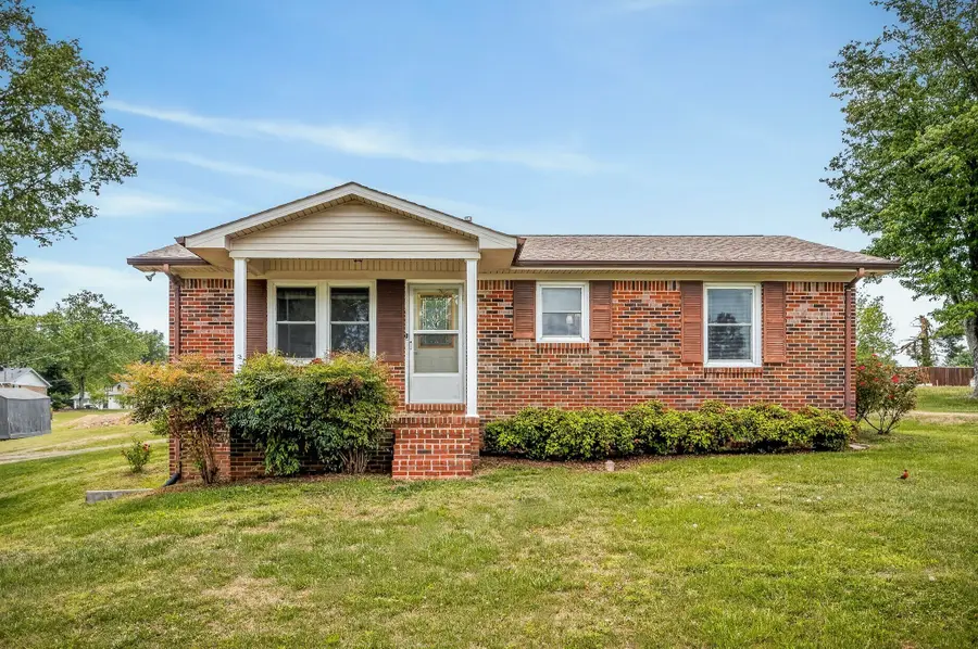 541 Cooper St, Smithville, TN 37166 - #2