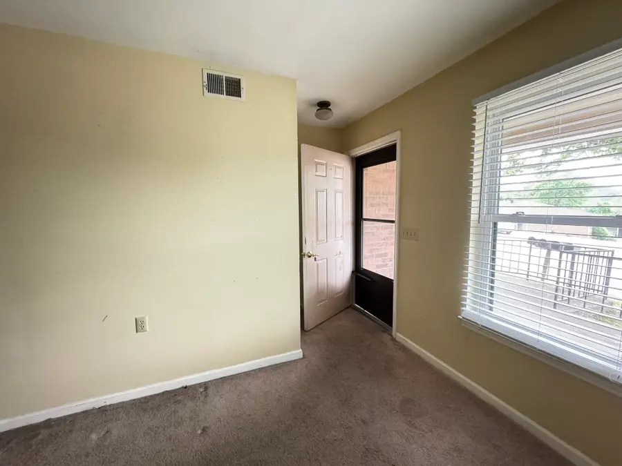 401 Deer Lake Dr, Nashville, TN 37221 - #3