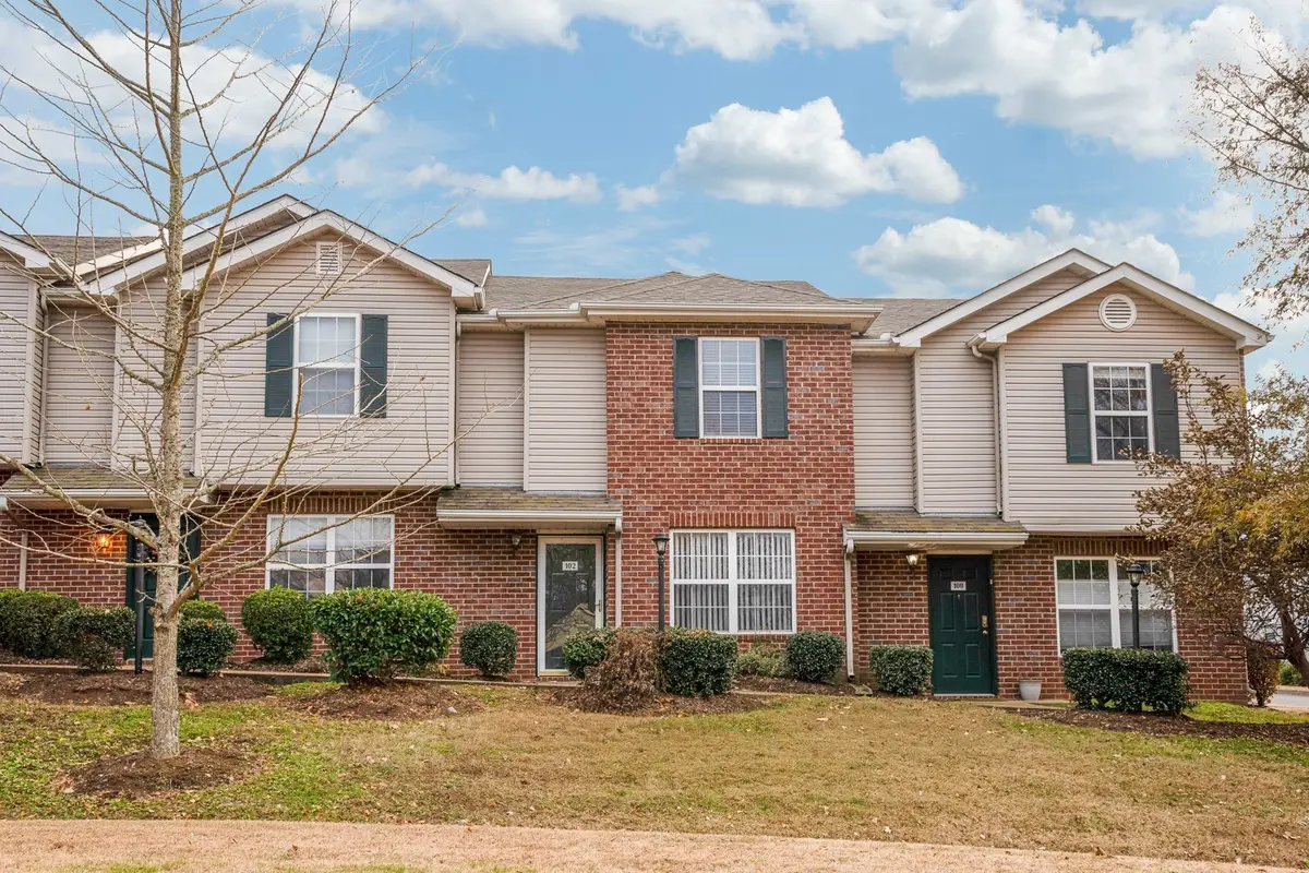 102 Waterview Dr, Hendersonville, TN 37075 - #1