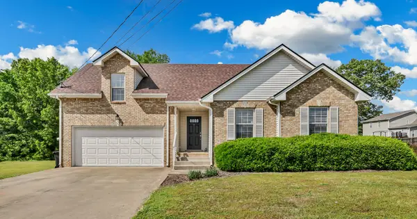 3393 Endsworth Dr, Clarksville, TN 37042