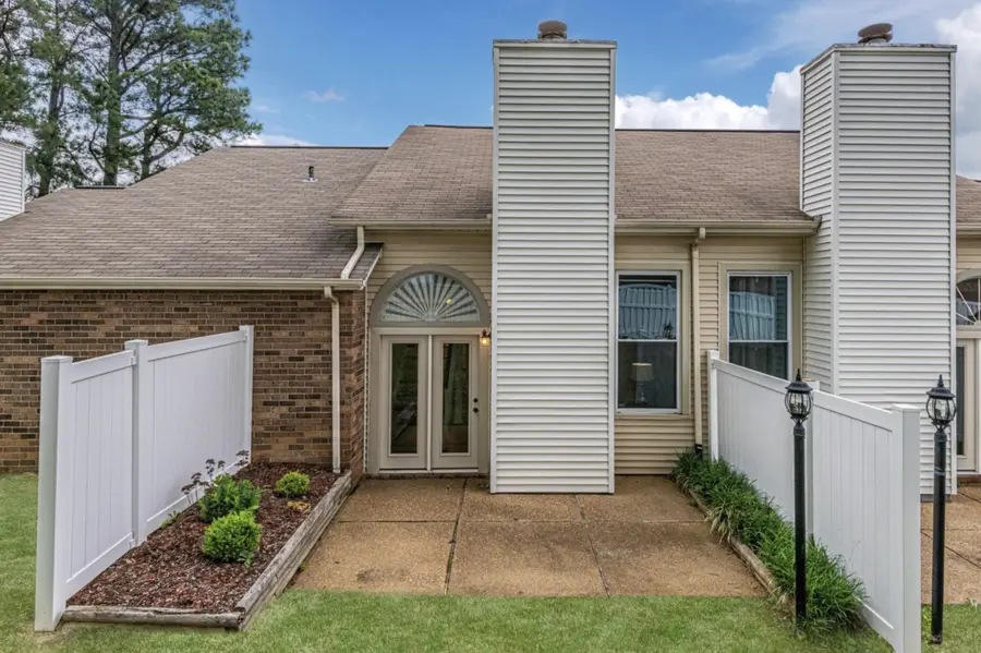 220 Village Cir W #220, Dickson, TN 37055 - #2