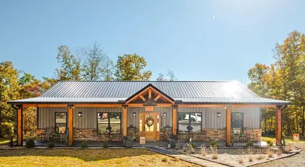 1327 Hop Smith Rd, Cumberland Furnace, TN 37051