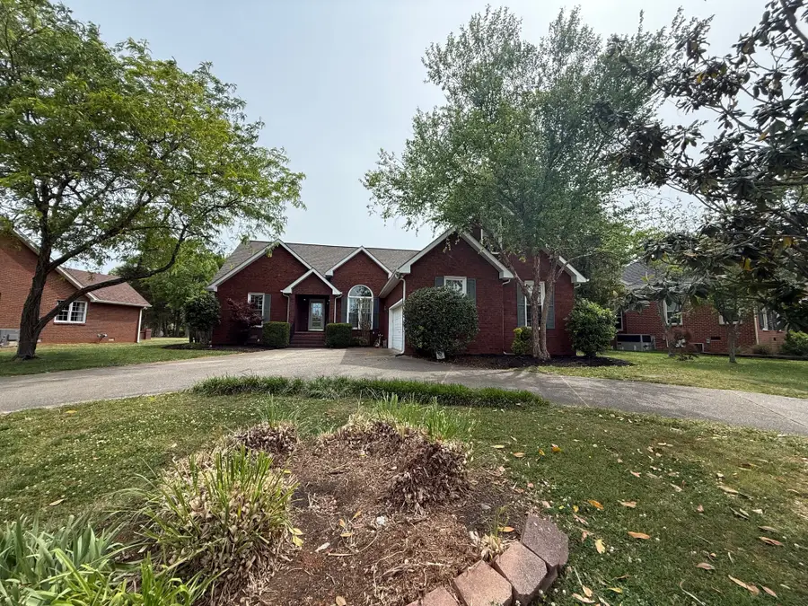 1818 Newton Ave, Murfreesboro, TN 37129 - #2