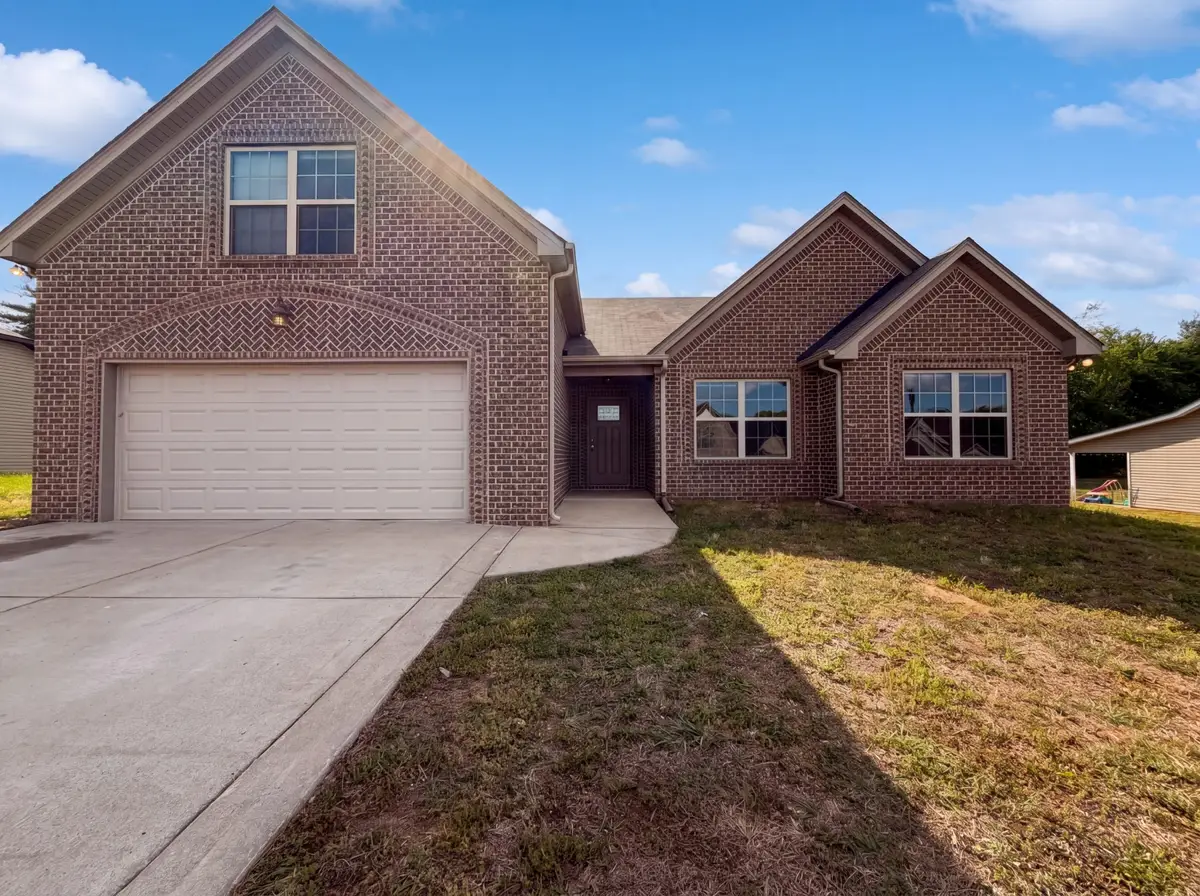 447 Golf Club Ln, Springfield, TN 37172 - #1