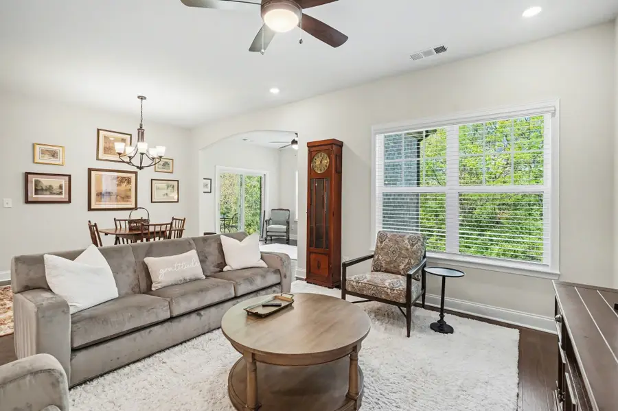 124 Owl Hollow Rd, Hendersonville, TN 37075 - #2