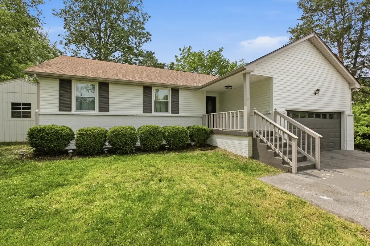 7012 Cotton Blossom Ln, Nashville, TN 37221 - #1