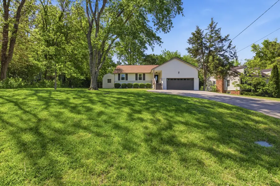 7012 Cotton Blossom Ln, Nashville, TN 37221 - #2