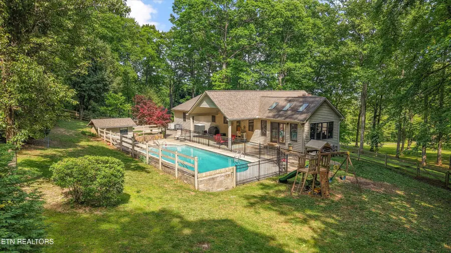 6325 Norwood Rd, Knoxville, TN 37914 - #2