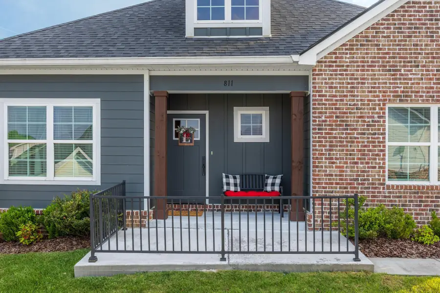 811 Wellstone Drive, Chattanooga, TN 37405 - #2