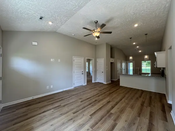 37 Laurel View St, Manchester, TN 37355