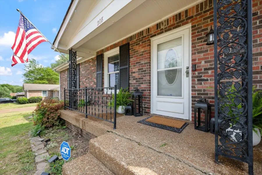 208 Bass Dr, Mount Juliet, TN 37122 - #2