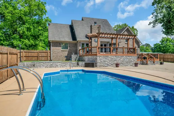 213 Mccreary Hts, Dickson, TN 37055